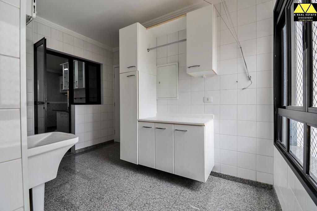 Apartamento à venda com 3 quartos, 127m² - Foto 29