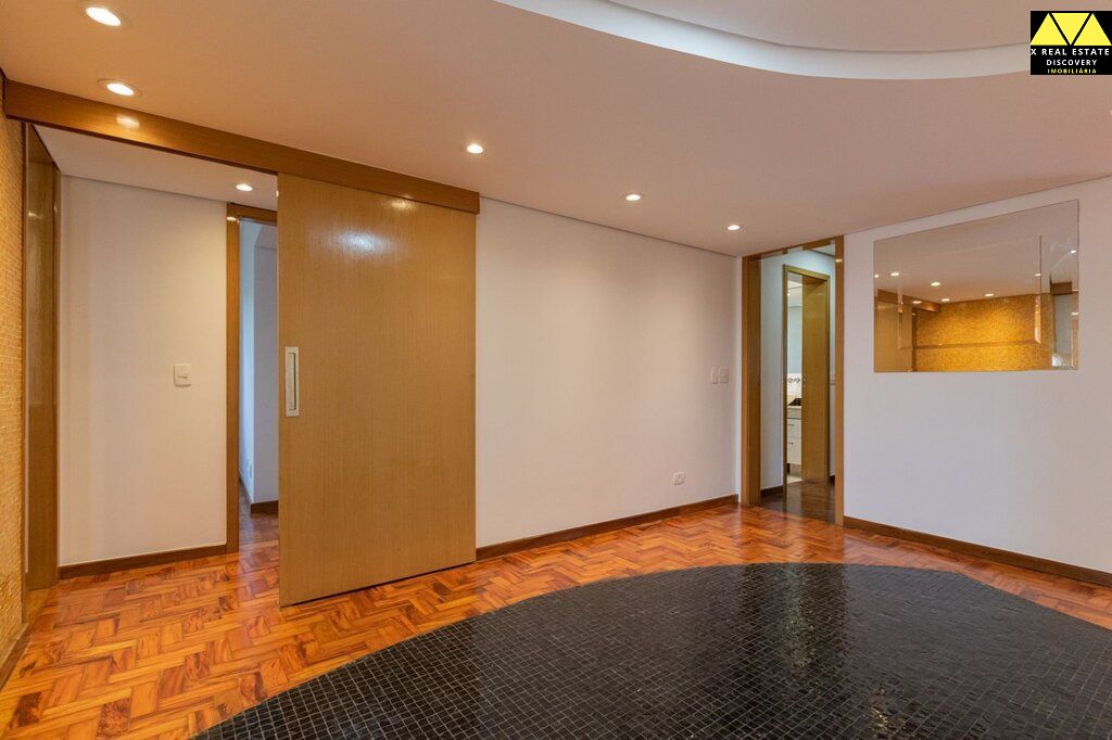 Apartamento à venda com 3 quartos, 125m² - Foto 47