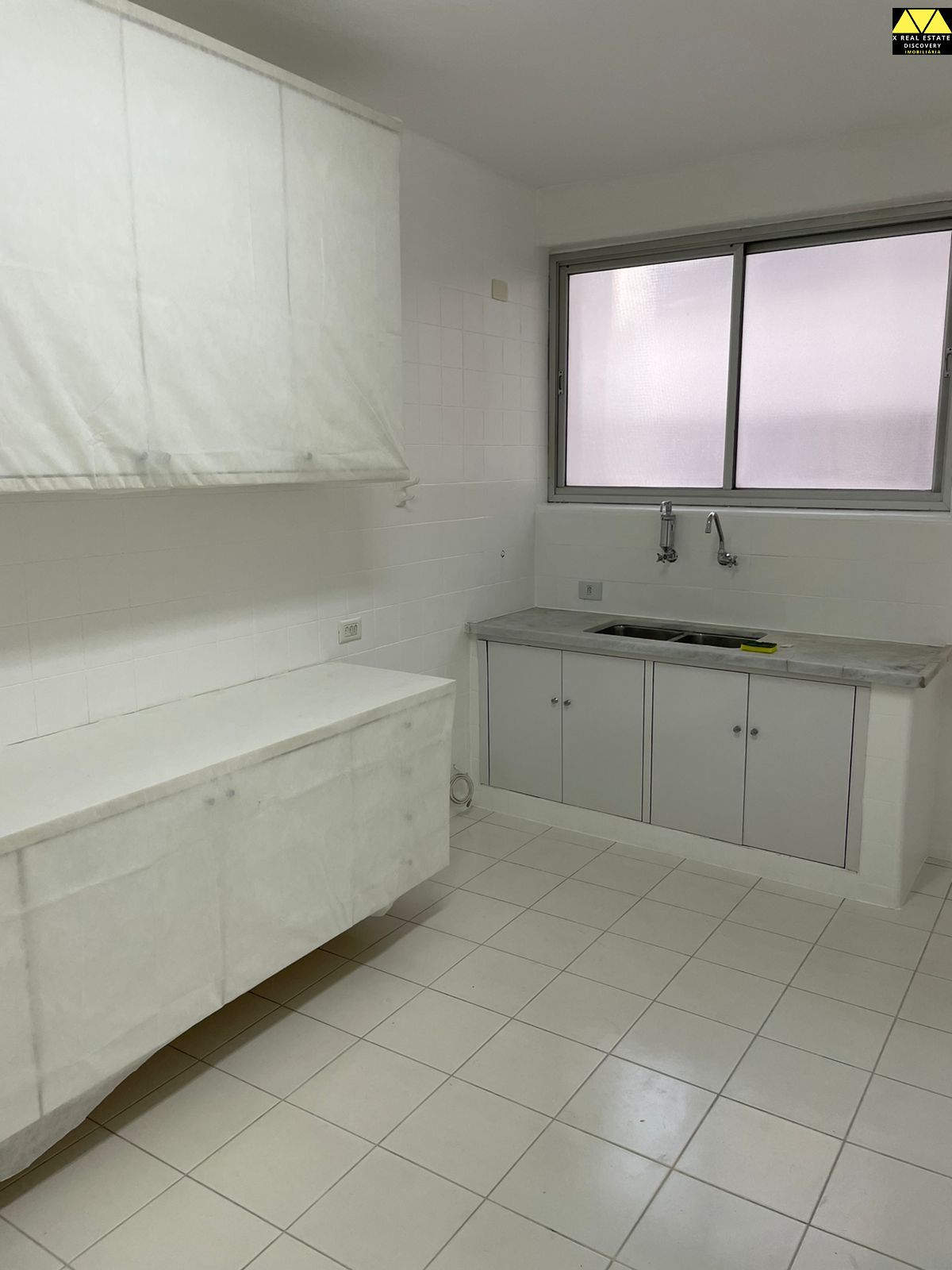 Apartamento para alugar com 3 quartos, 175m² - Foto 1