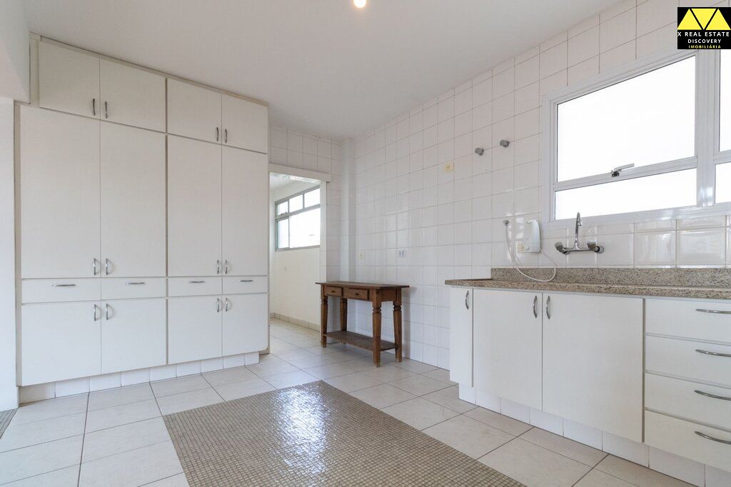 Apartamento à venda com 3 quartos, 140m² - Foto 12