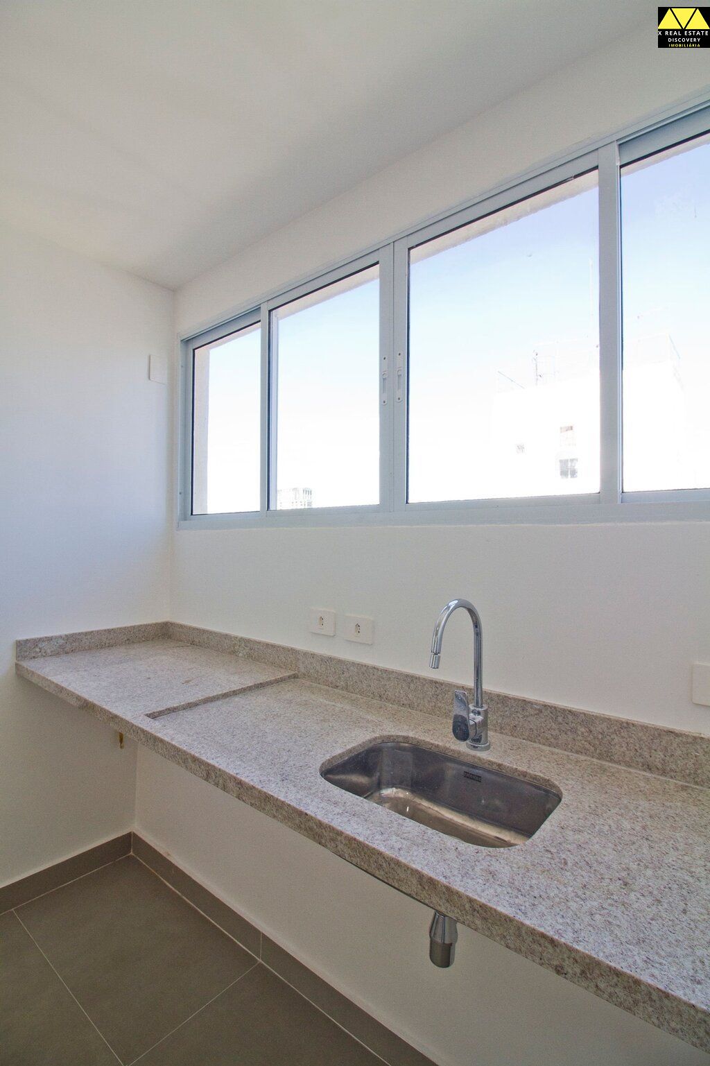 Apartamento à venda com 3 quartos, 110m² - Foto 12