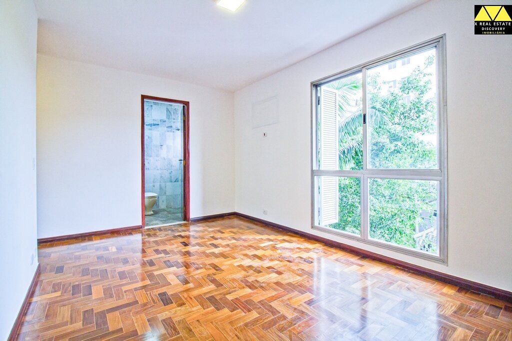 Apartamento à venda com 3 quartos, 116m² - Foto 13