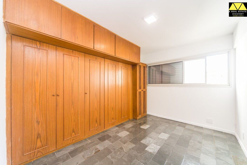 Apartamento à venda com 3 quartos, 121m² - Foto 18