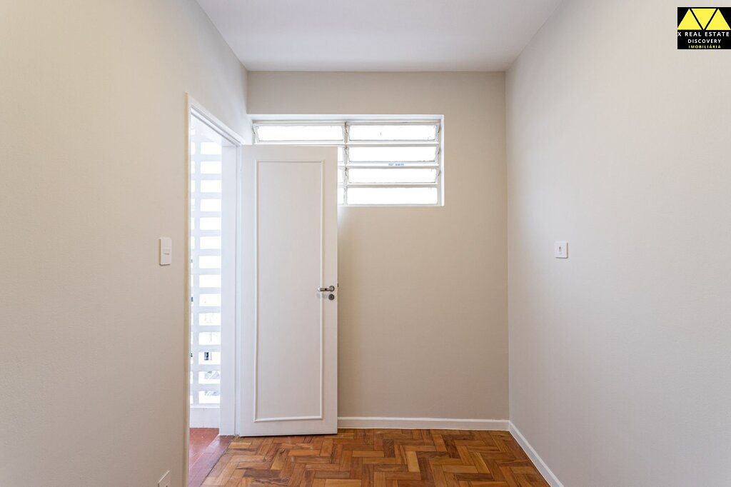 Apartamento à venda com 3 quartos, 135m² - Foto 3