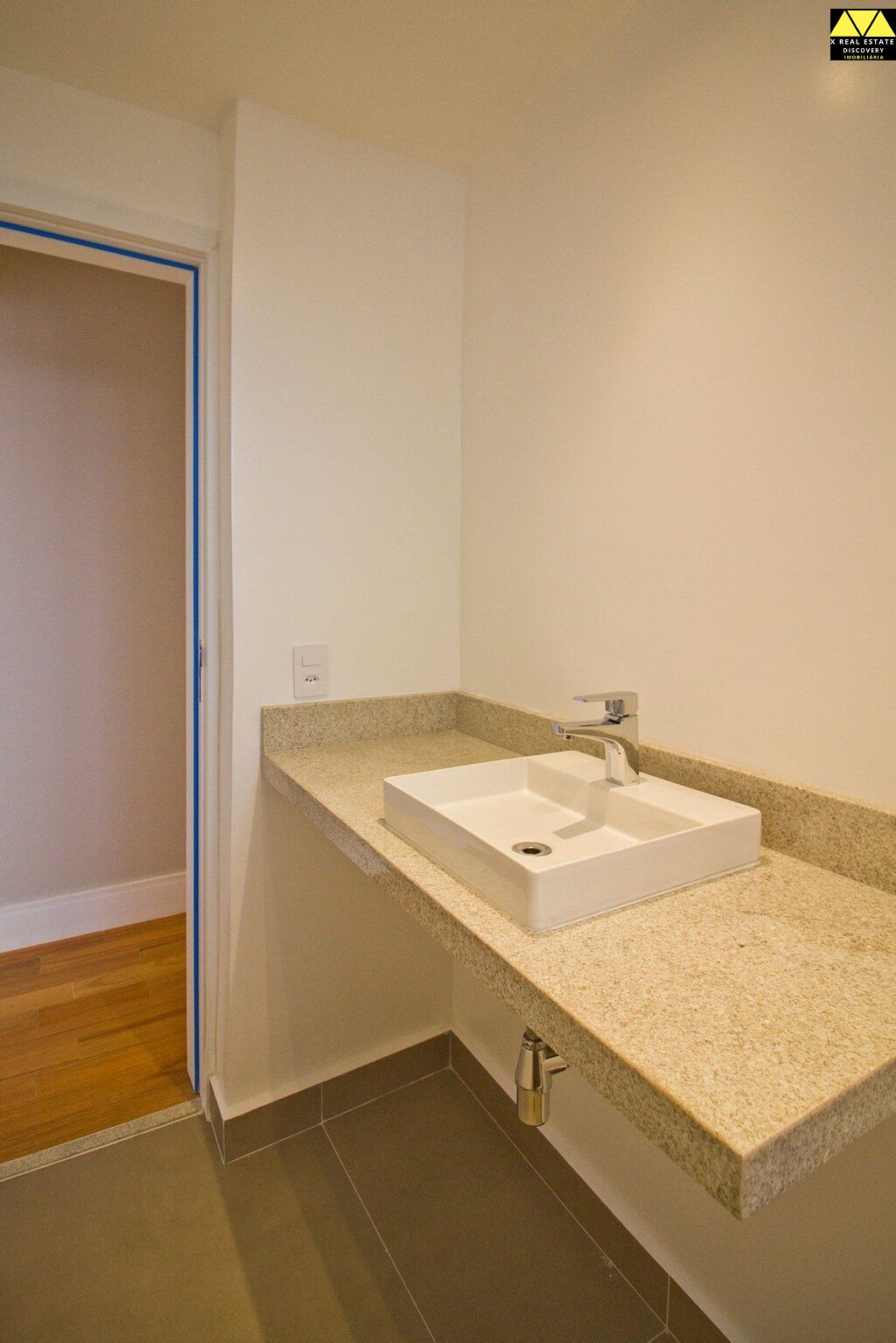 Apartamento à venda com 2 quartos, 67m² - Foto 3