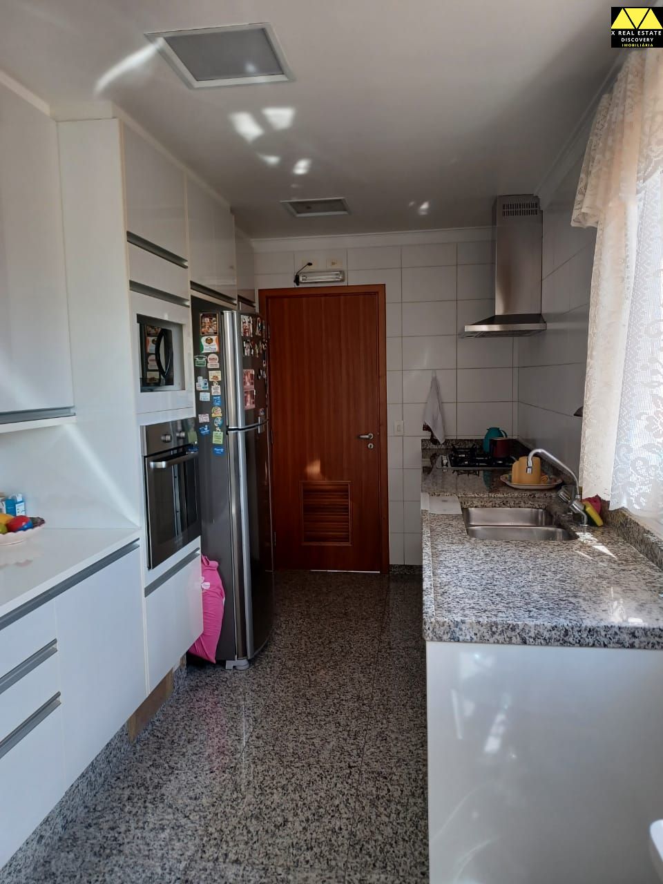 Apartamento à venda com 3 quartos, 180m² - Foto 17