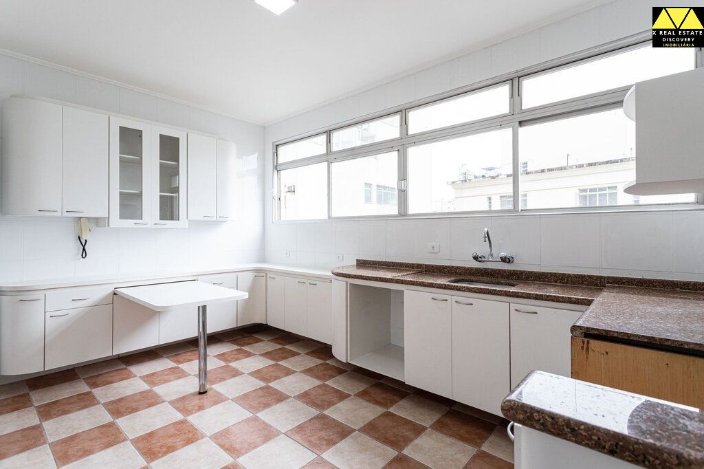 Apartamento à venda com 3 quartos, 137m² - Foto 27