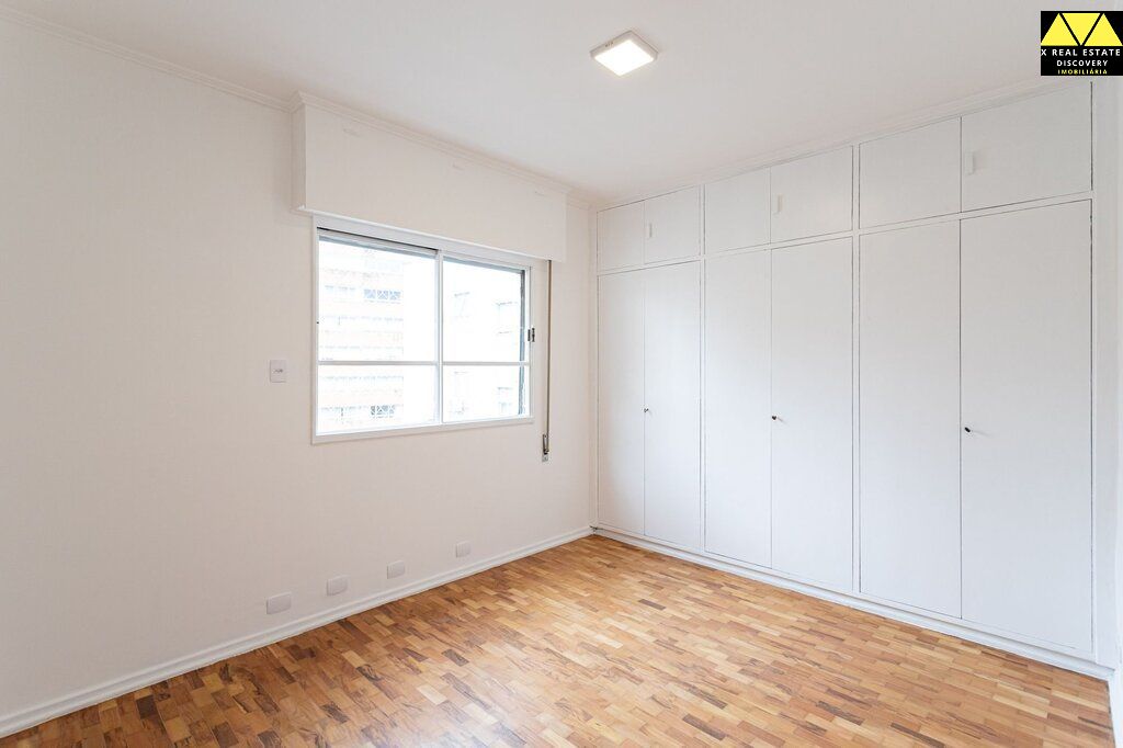 Apartamento à venda com 3 quartos, 137m² - Foto 3