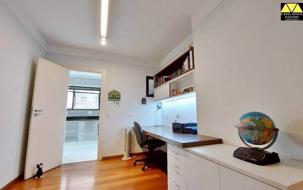 Apartamento à venda com 4 quartos, 246m² - Foto 17