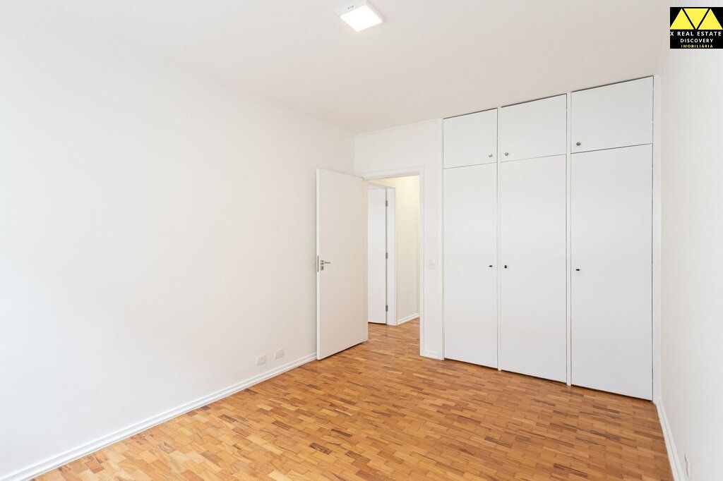 Apartamento à venda com 3 quartos, 137m² - Foto 7