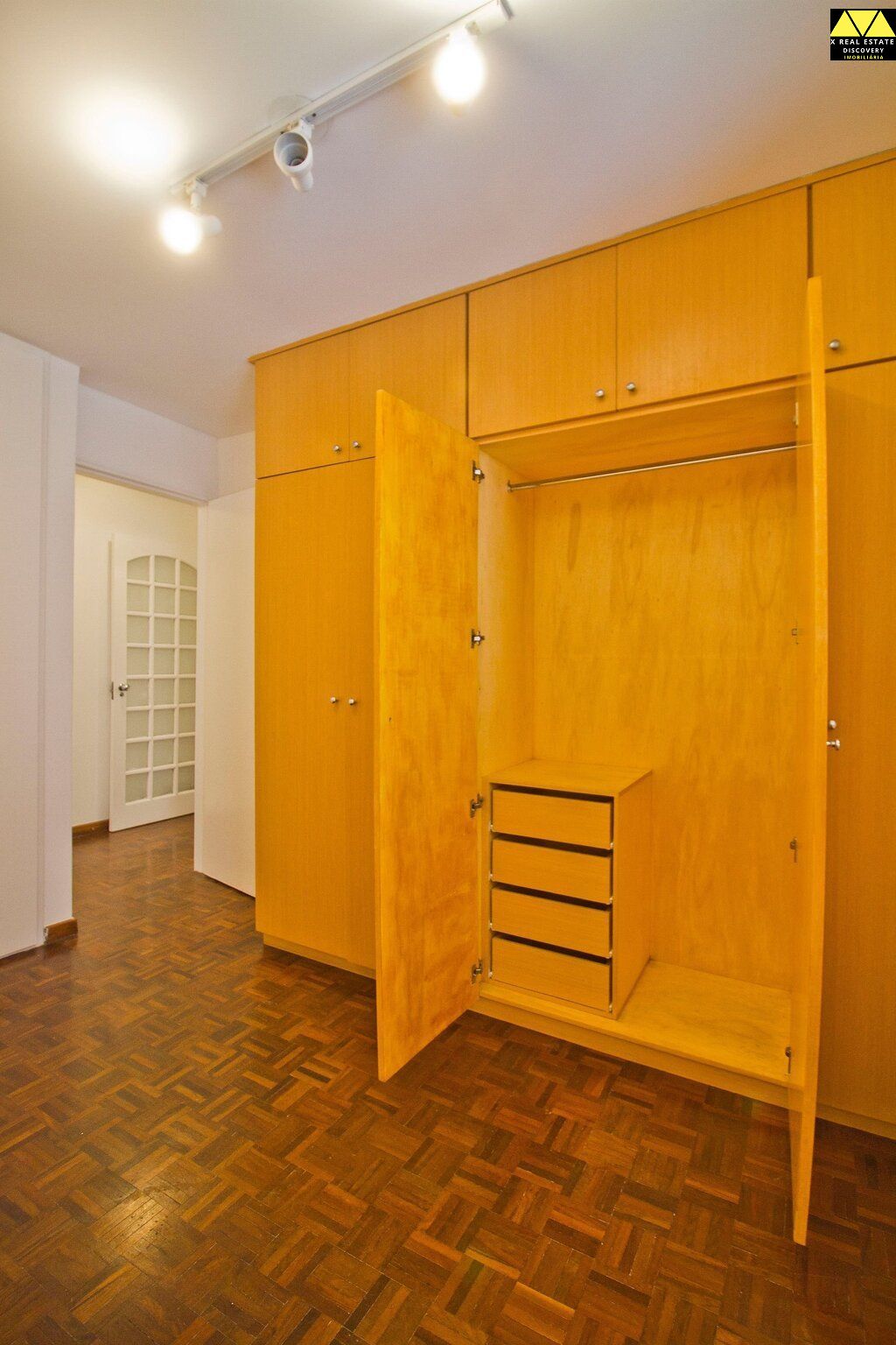 Apartamento à venda com 3 quartos, 106m² - Foto 5