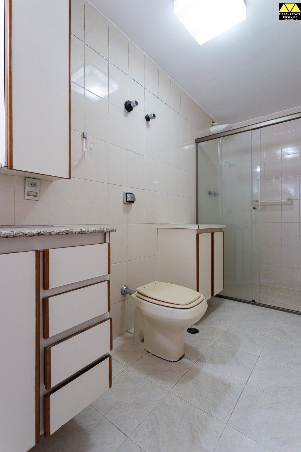 Apartamento à venda com 3 quartos, 114m² - Foto 2