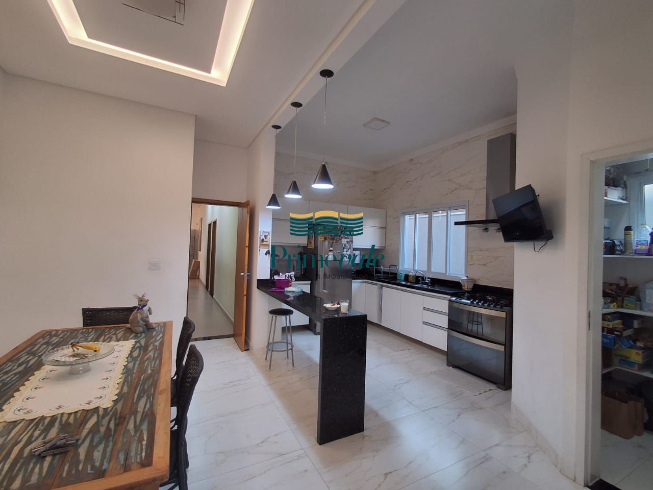 Casa, 3 quartos, 200 m² - Foto 1