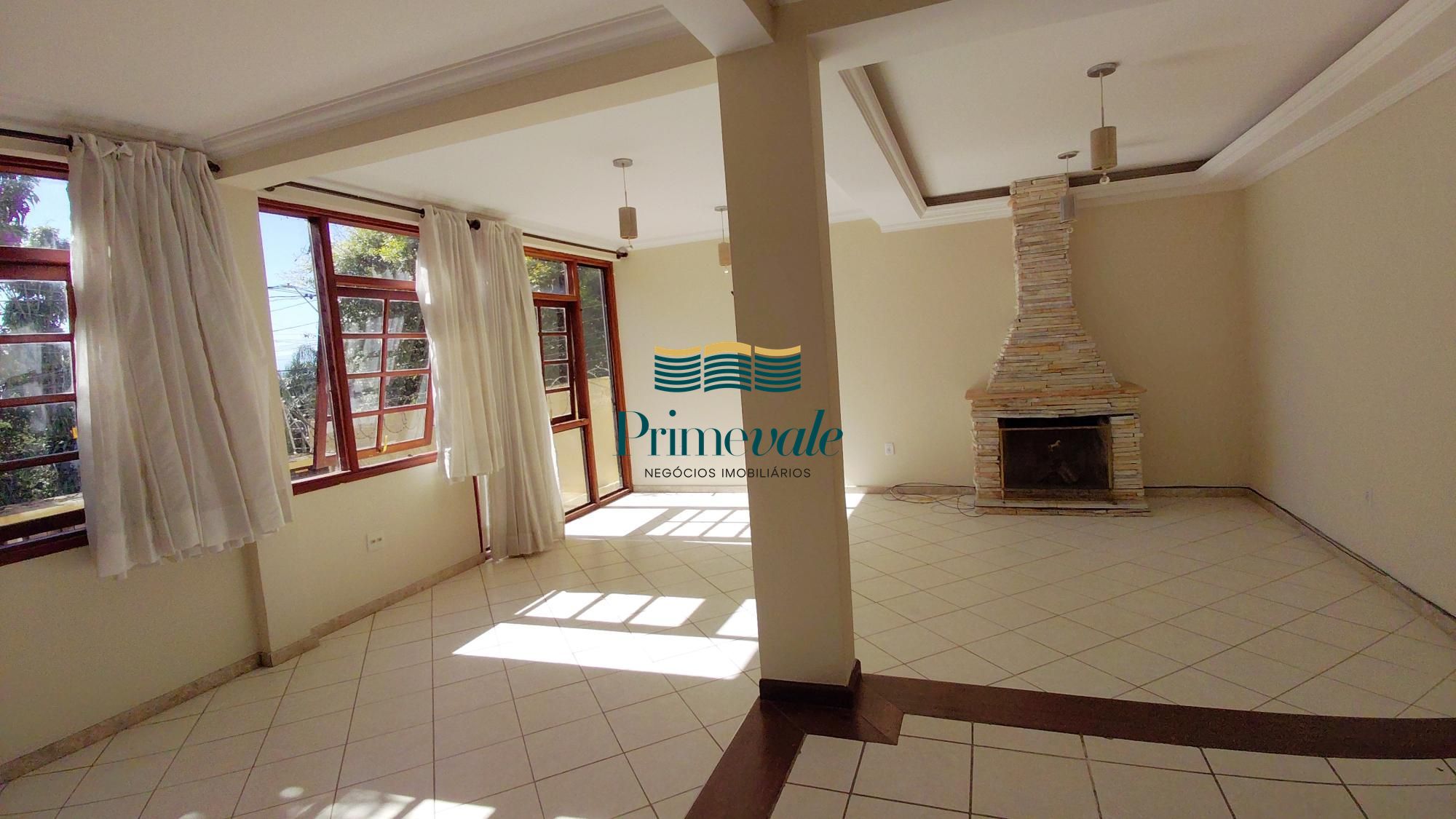 Sobrado, 3 quartos, 315 m² - Foto 1