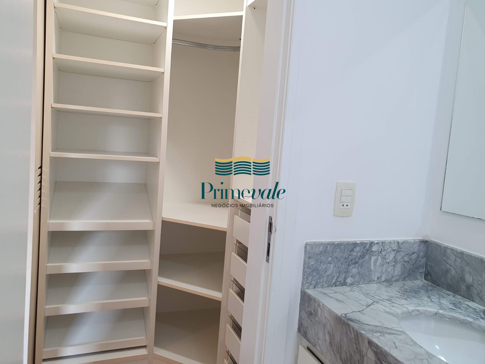 Sobrado, 4 quartos, 330 m² - Foto 37