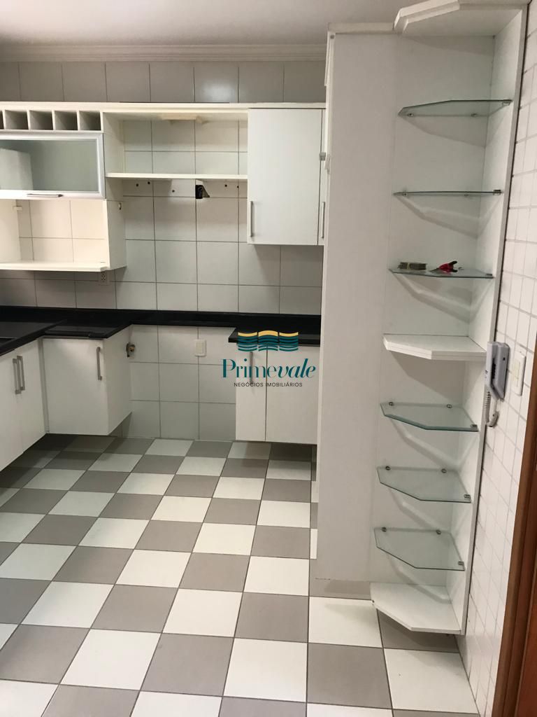 Apartamento, 3 quartos, 130 m² - Foto 3