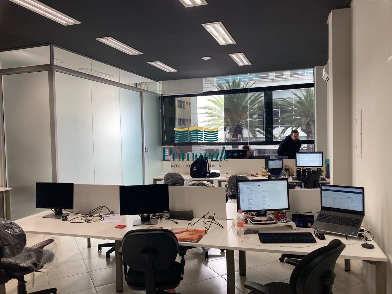 Loja-Salão, 200 m² - Foto 1