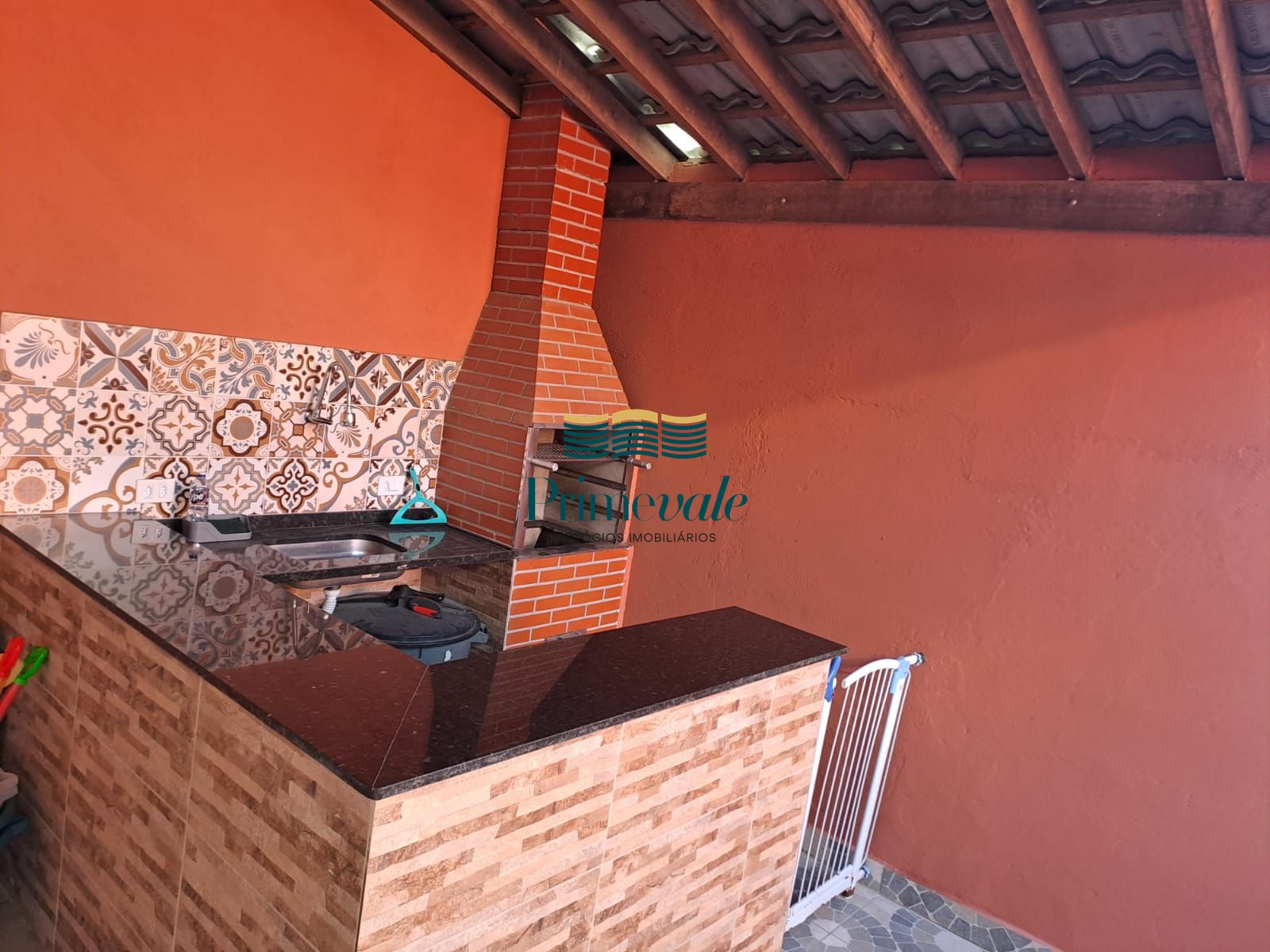 Casa, 2 quartos, 175 m² - Foto 1