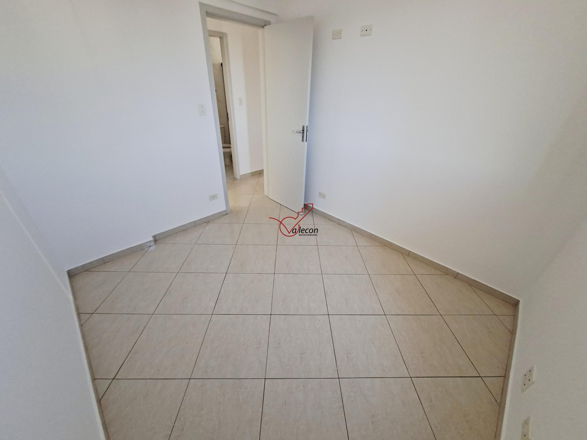 Apartamento para alugar com 3 quartos, 75m² - Foto 12