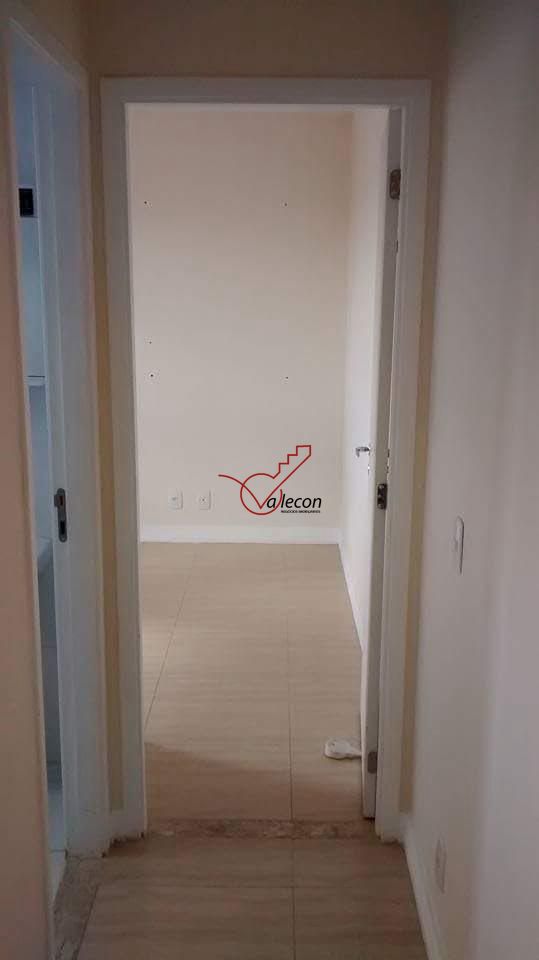 Apartamento à venda com 2 quartos, 58m² - Foto 7
