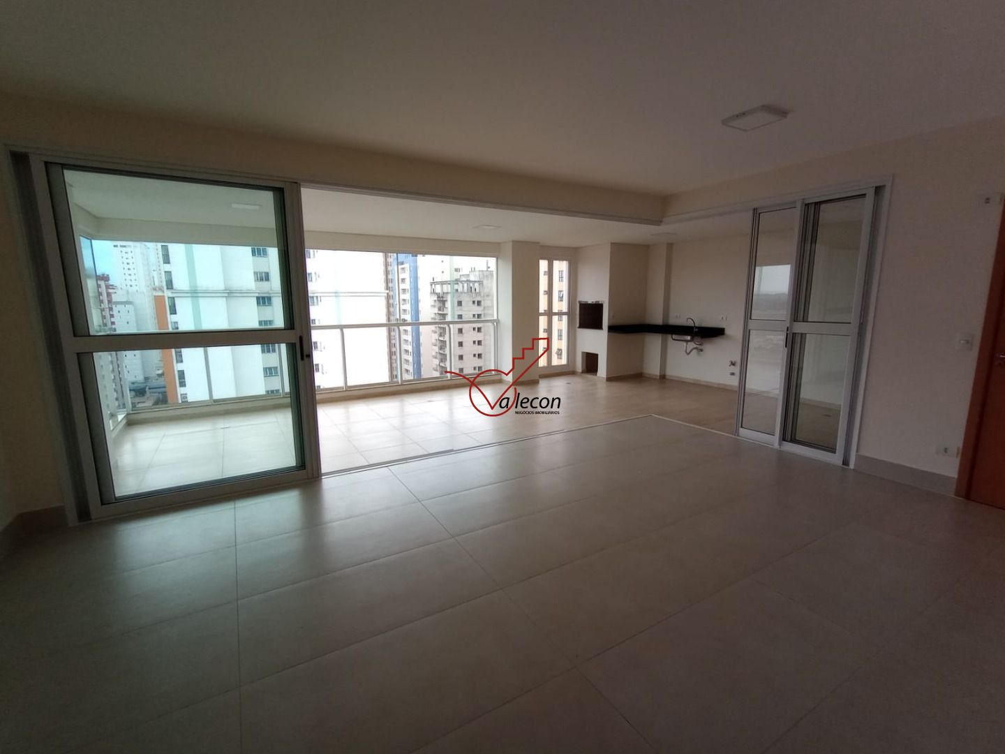 Apartamento à venda e aluguel com 3 quartos, 160m² - Foto 22