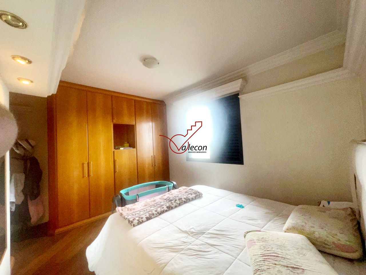 Apartamento à venda com 3 quartos, 146m² - Foto 13