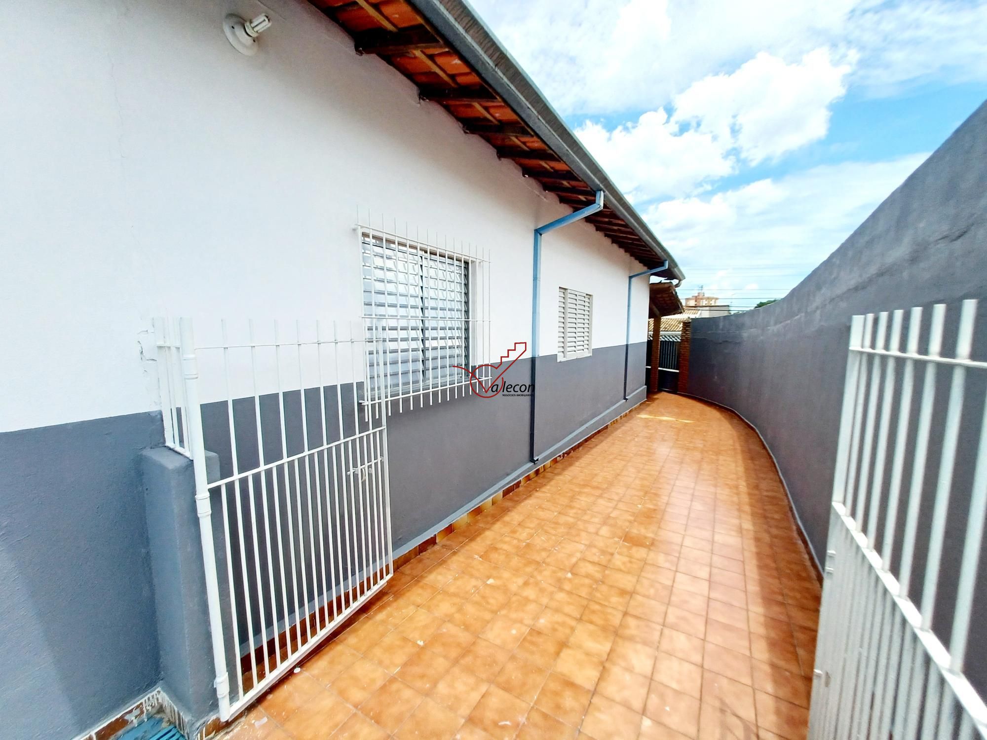 Casa à venda e aluguel com 4 quartos, 194m² - Foto 5