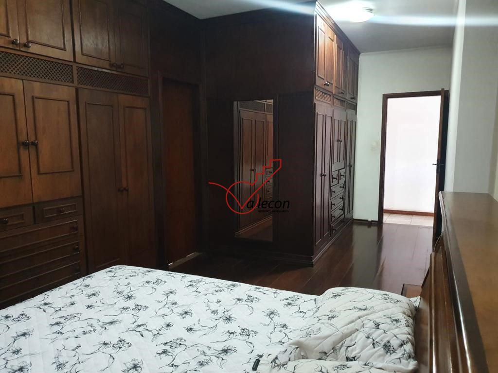 Casa à venda com 3 quartos, 237m² - Foto 15