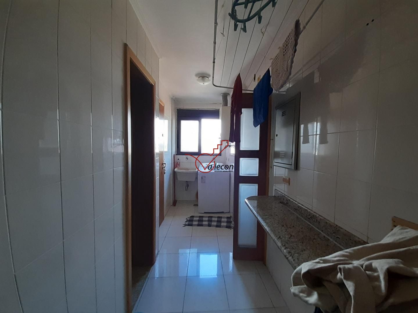 Apartamento à venda com 3 quartos, 135m² - Foto 12