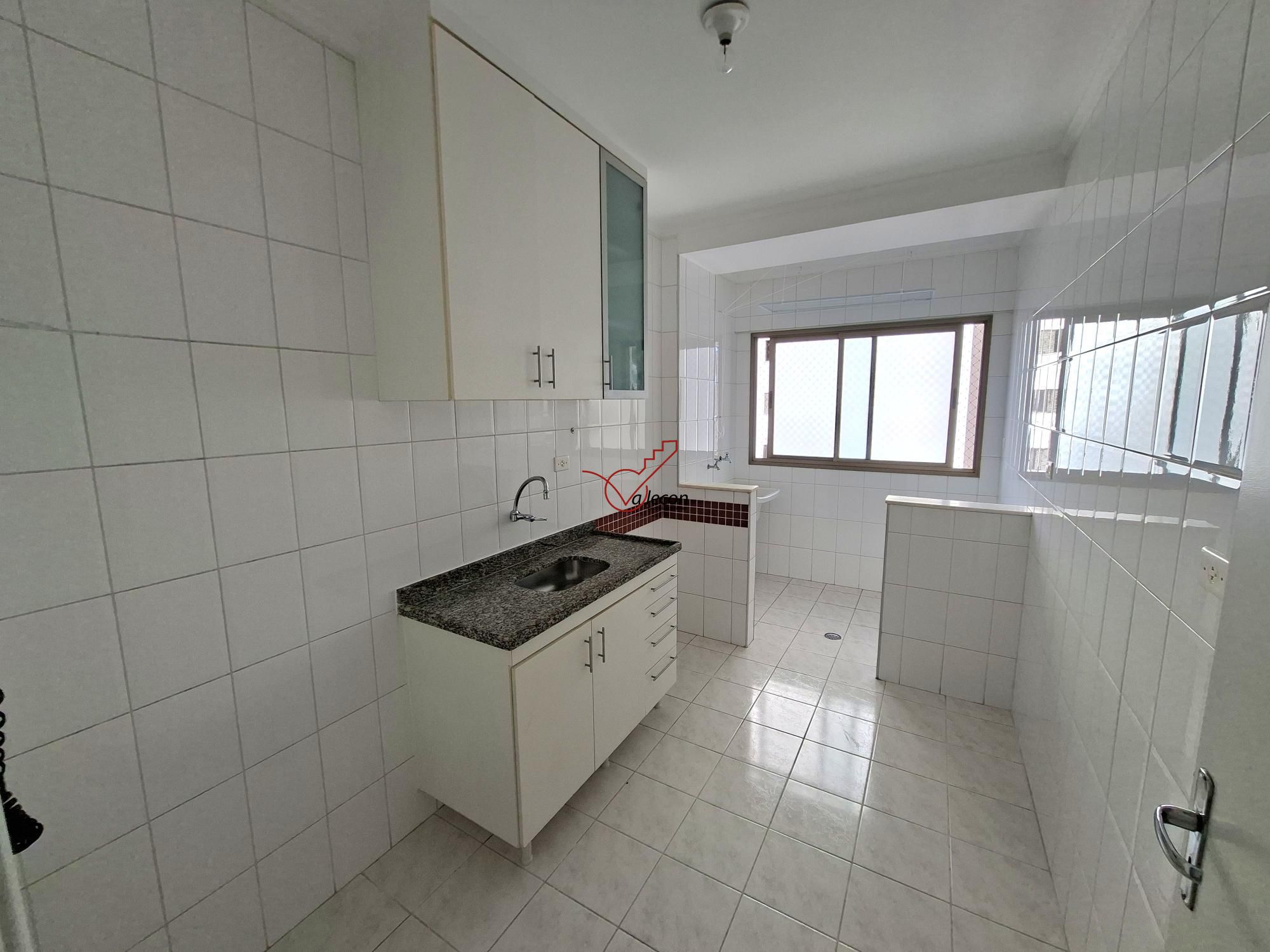 Apartamento para alugar com 3 quartos, 75m² - Foto 1