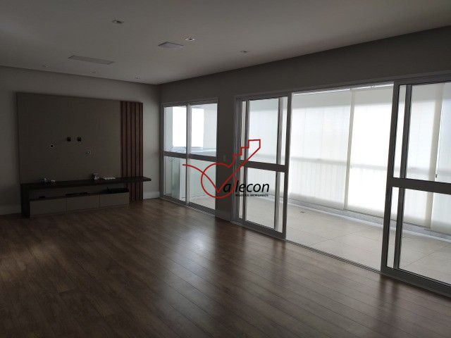 Apartamento à venda com 3 quartos, 143m² - Foto 8