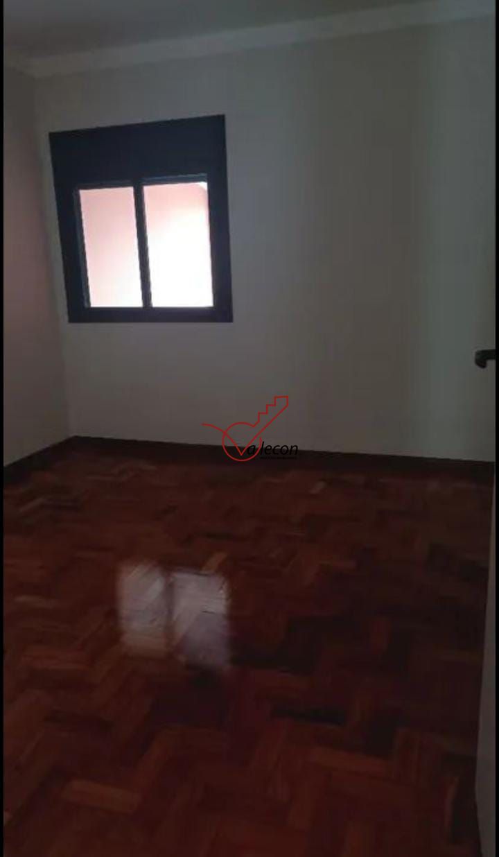 Casa à venda com 3 quartos, 250m² - Foto 10