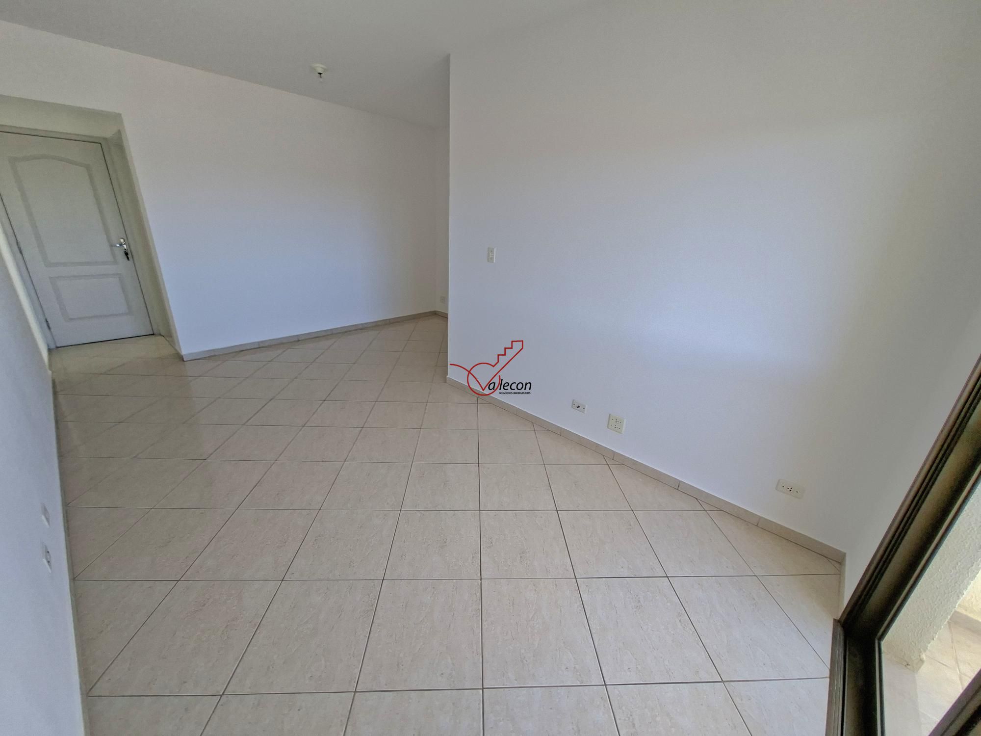Apartamento para alugar com 3 quartos, 75m² - Foto 8