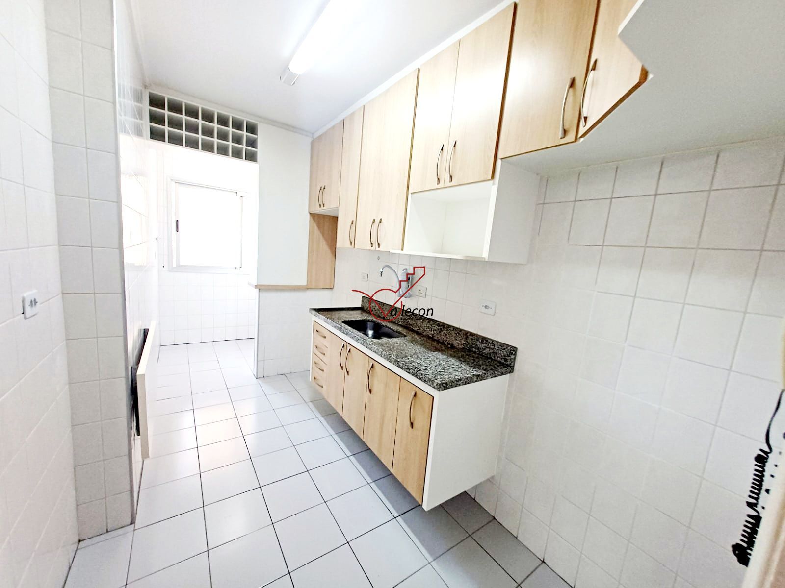 Apartamento à venda com 3 quartos, 65m² - Foto 1