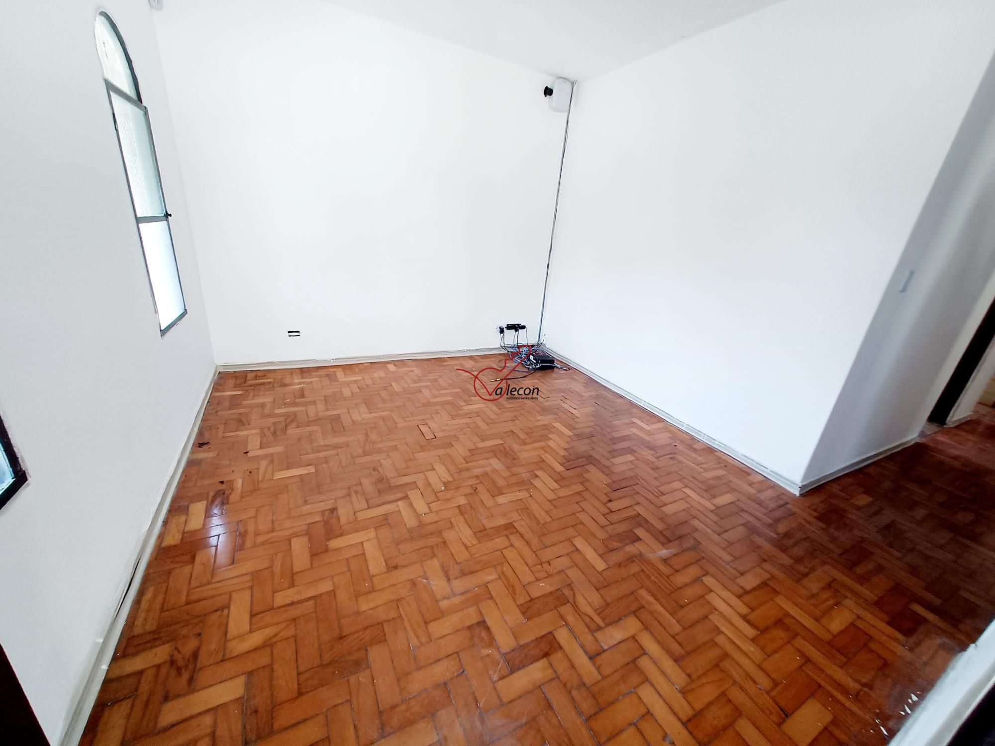 Casa para alugar com 4 quartos, 76m² - Foto 3
