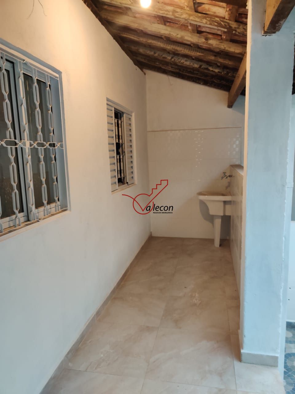 Casa à venda com 4 quartos, 170m² - Foto 16