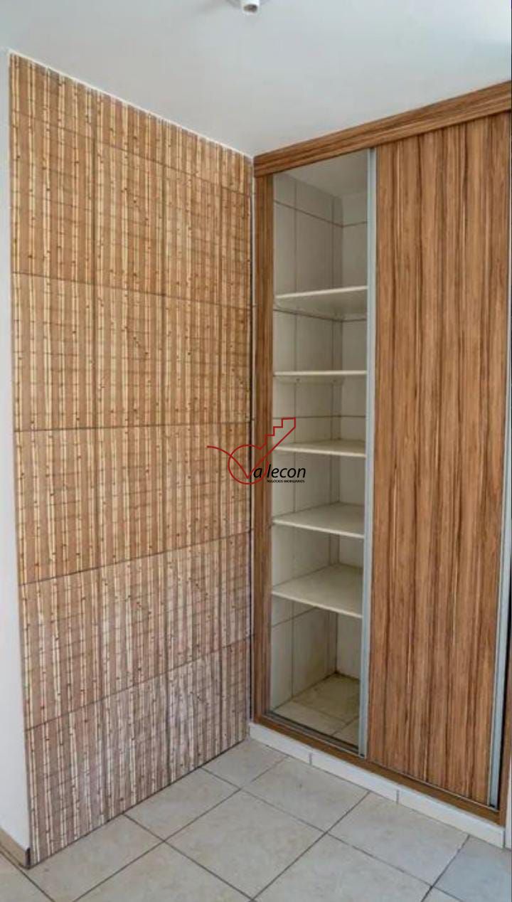 Casa à venda com 3 quartos, 173m² - Foto 3