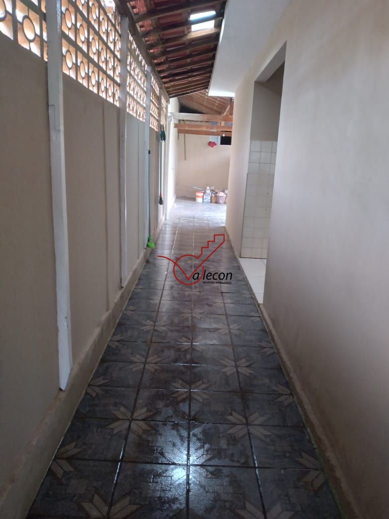 Casa à venda com 3 quartos, 200m² - Foto 7