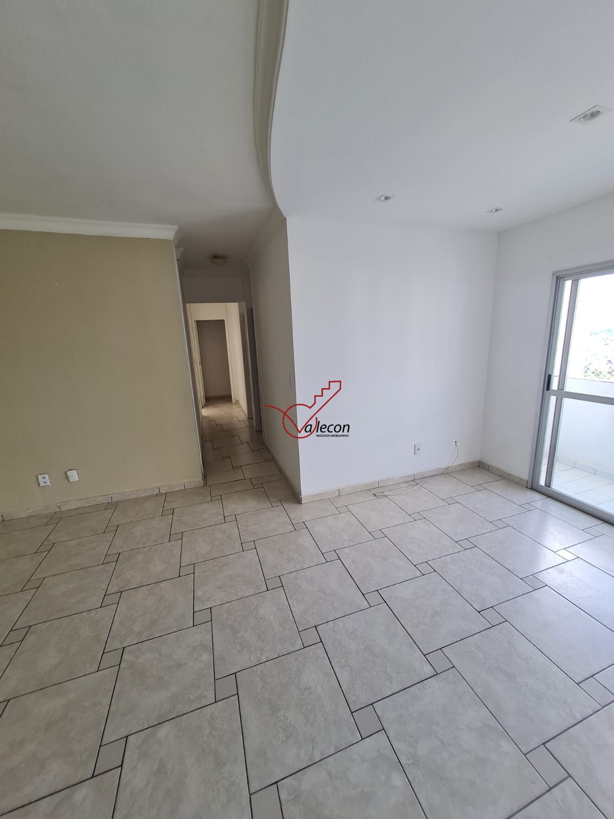 Apartamento à venda e aluguel com 4 quartos, 106m² - Foto 2