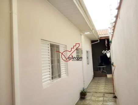 Casa à venda com 3 quartos, 138m² - Foto 2