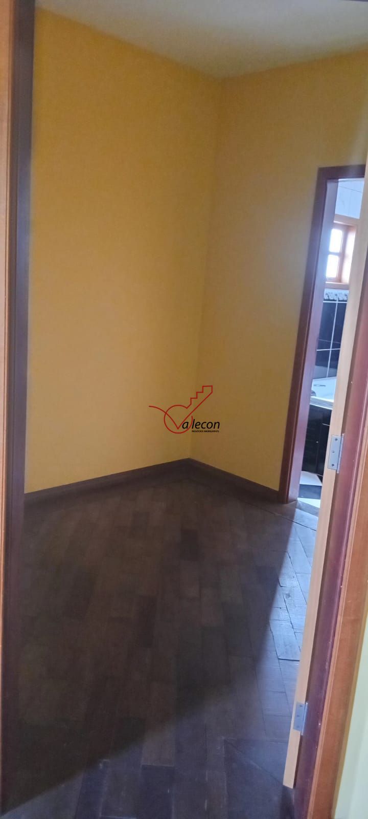 Sobrado para alugar com 3 quartos, 220m² - Foto 13