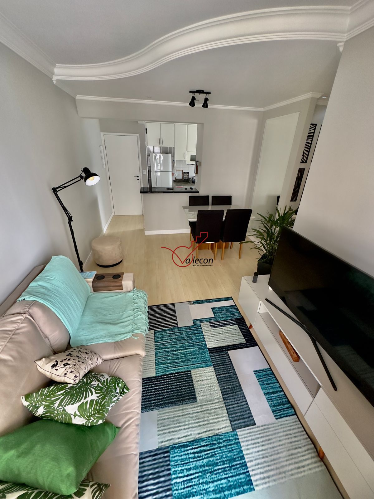 Apartamento à venda com 2 quartos, 60m² - Foto 1