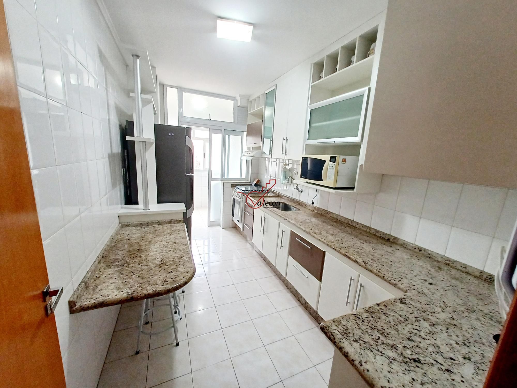Apartamento para alugar com 3 quartos, 87m² - Foto 8