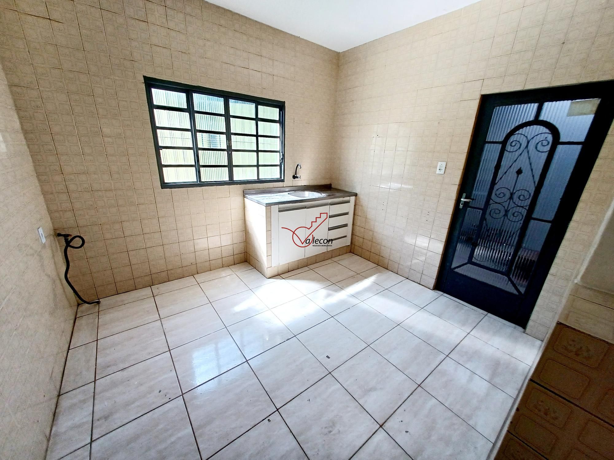 Casa para alugar com 4 quartos, 76m² - Foto 4