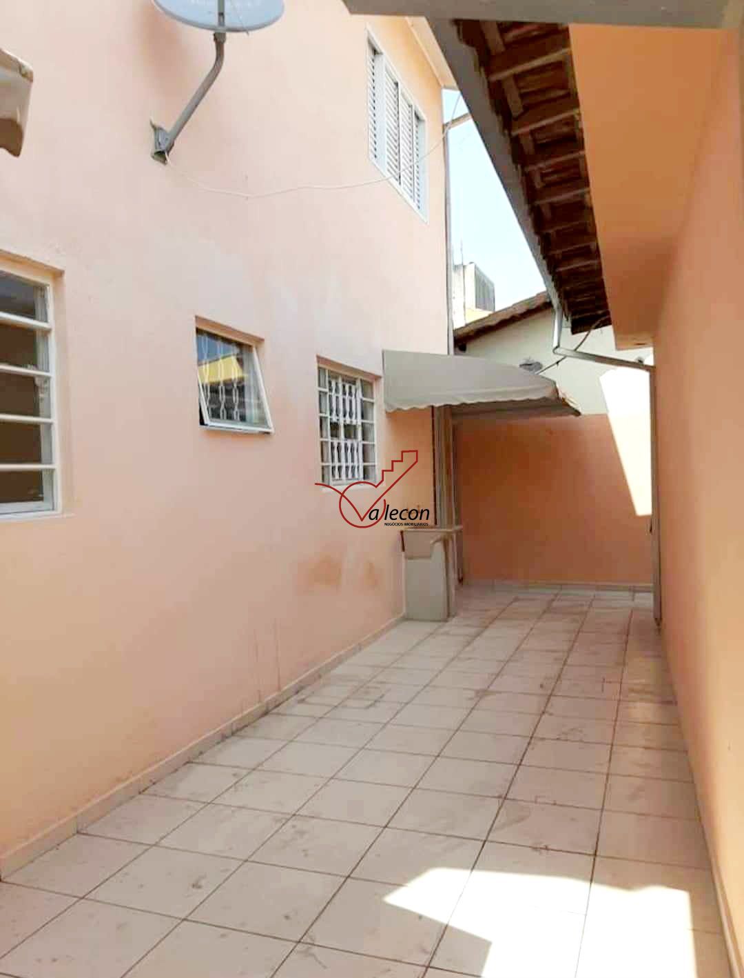 Casa à venda com 5 quartos, 135m² - Foto 32