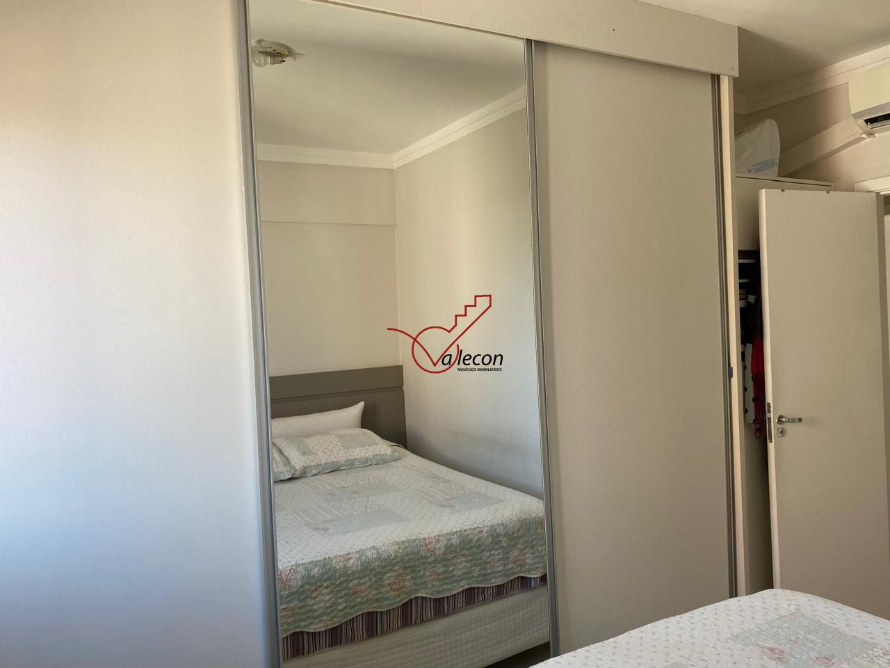 Apartamento à venda com 3 quartos, 102m² - Foto 6