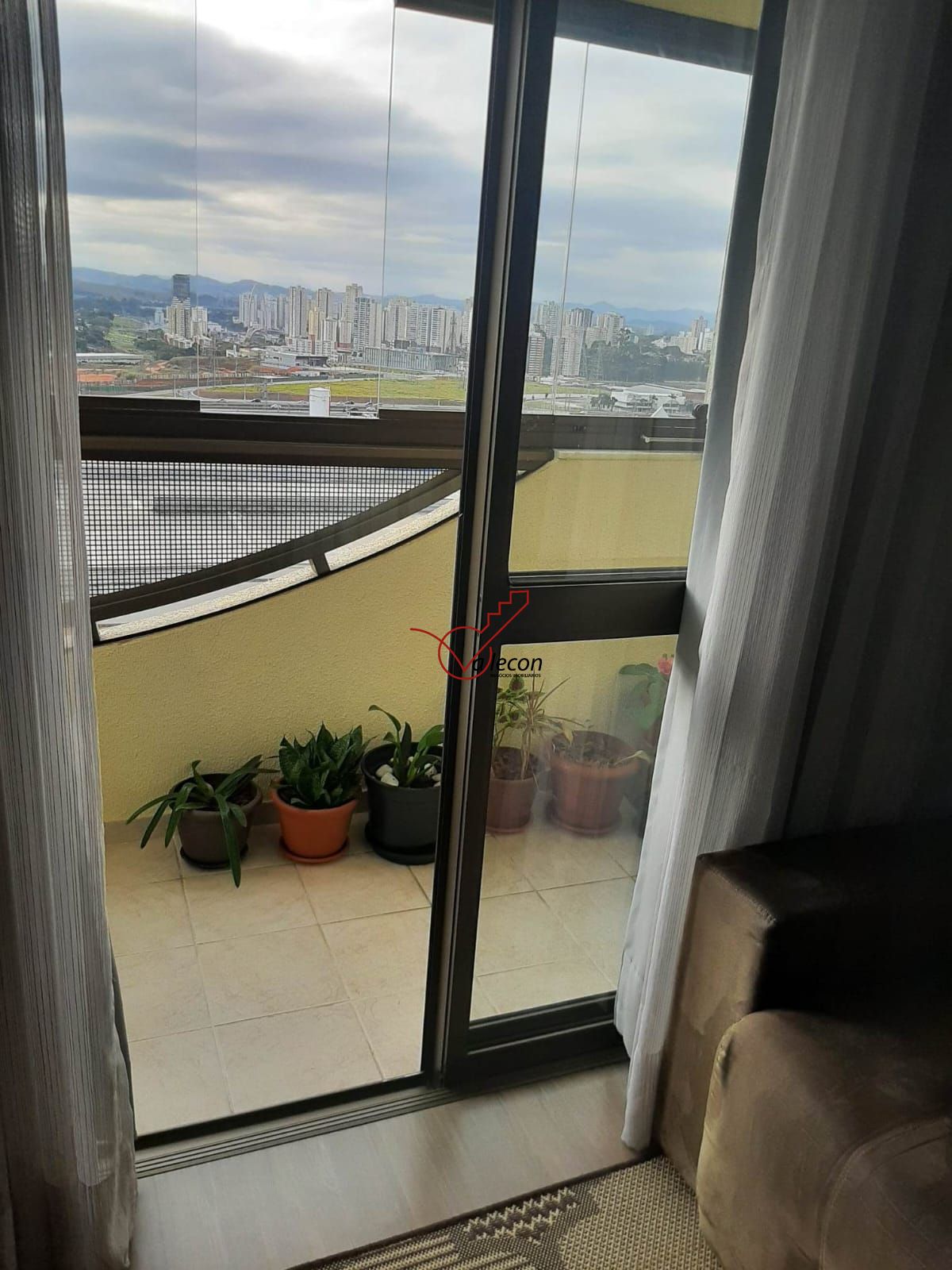 Apartamento à venda com 3 quartos, 75m² - Foto 9