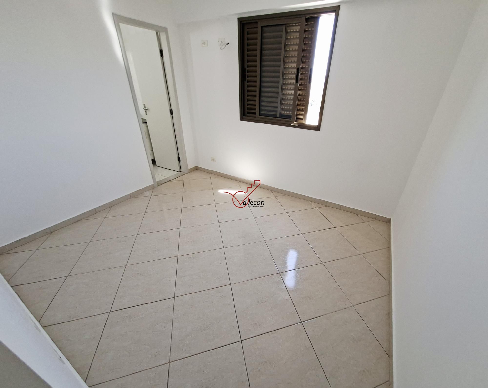 Apartamento para alugar com 3 quartos, 75m² - Foto 17