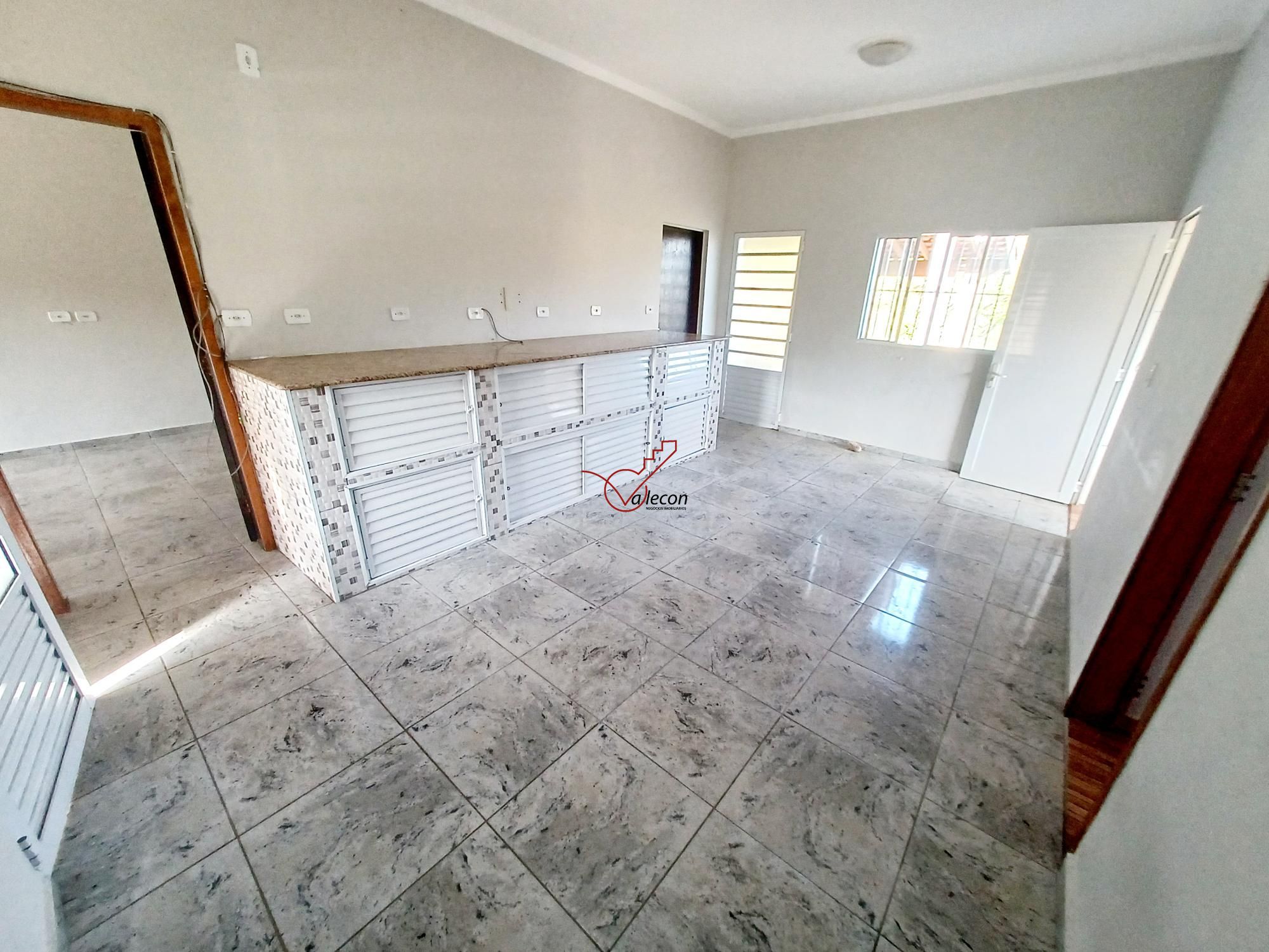 Chácara à venda e aluguel com 2 quartos, 150m² - Foto 2