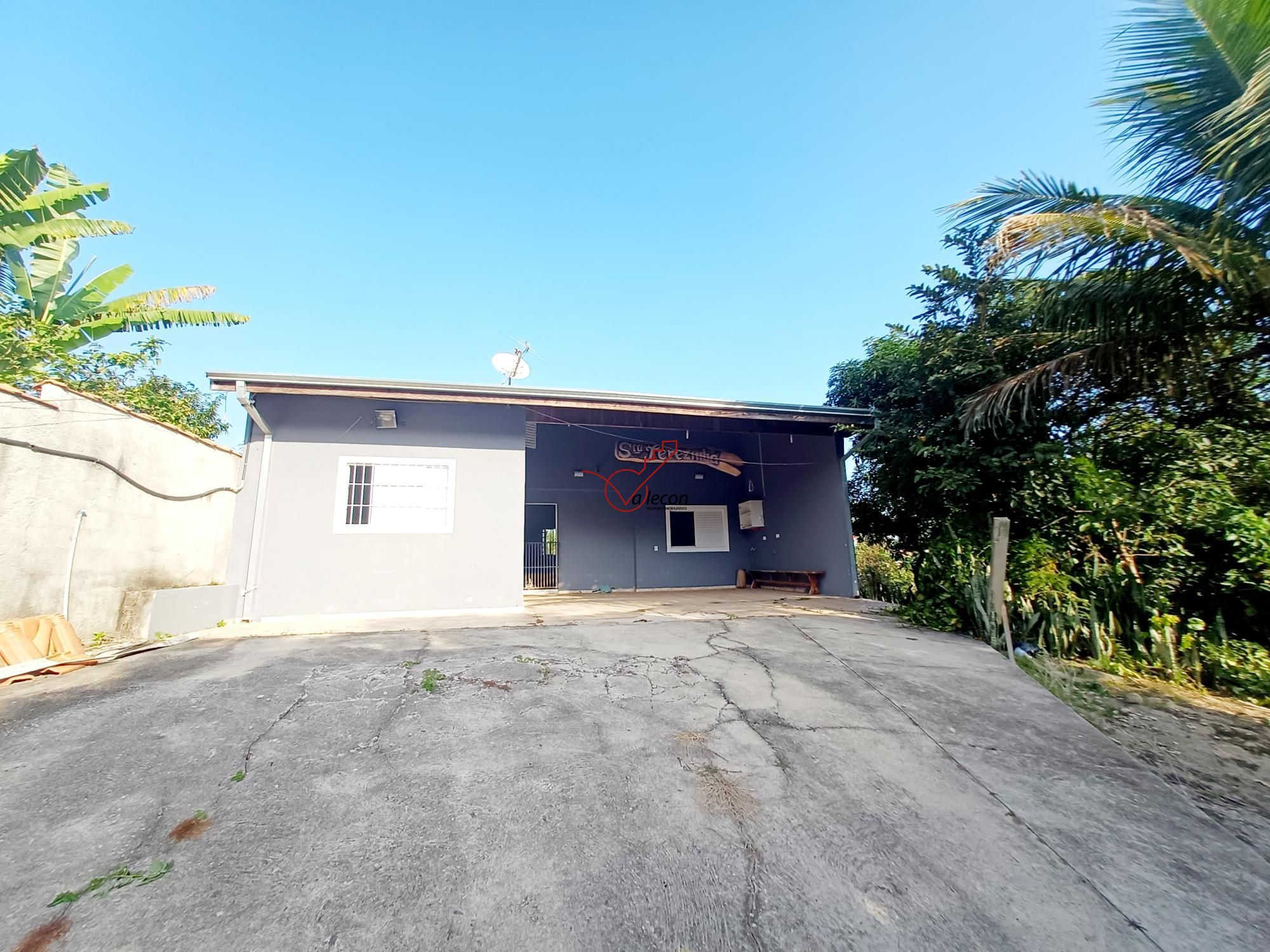 Chácara à venda e aluguel com 2 quartos, 150m² - Foto 1